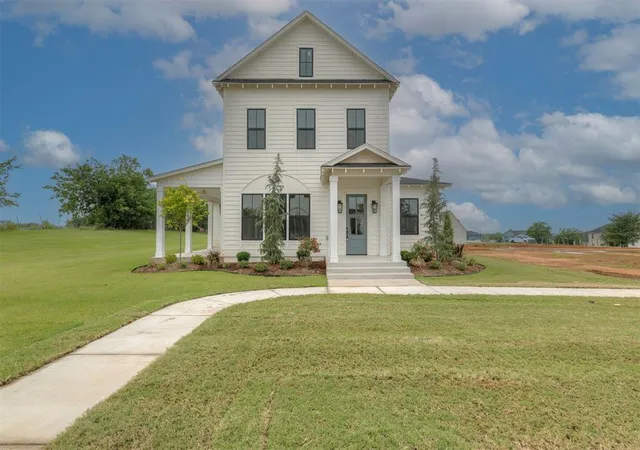 1st image of 29706 E Ridge Rd, Norman, OK 73072 | MLS# 1236733