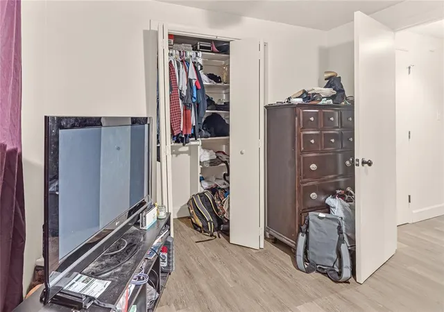 Listing Photo 4 - Condo for sale in building located at 1140 N Kentucky Ave, Oklahoma City, OK 73106