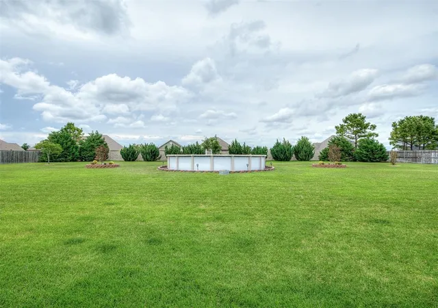 Photo 4 of Sale Pending at 6901 SW 92nd Street, Oklahoma City, OK 73169 | MLS# 1236747 | Listing updated on 2026-08-13