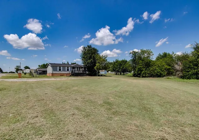 Homes for sale in Cashion, OK | 110 N 7Th St, Cashion, OK 73016 | MLS# 1236751