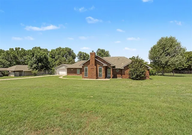 Homes for sale in Choctaw, OK | 761 S Carolyn Dr, Choctaw, OK 73020 | MLS# 1236774