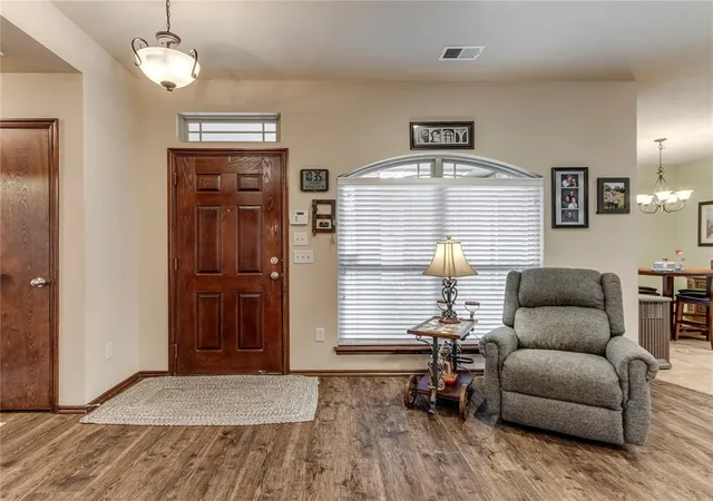 3rd image of 10901 Sw 31St St, Yukon, OK 73099 | MLS# 1236775