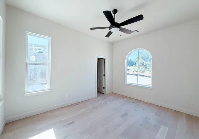 Photo 3 of Single family home for sale at 6233 Duncan Farm Rd, Edmond, OK 73034 | MLS# 1236796 | Listing updated on 2026-09-01