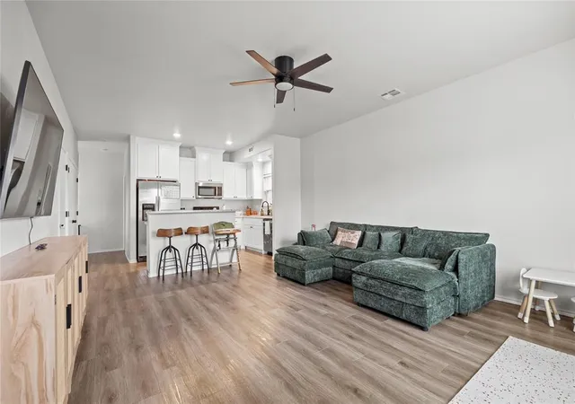 3rd image of 1664 Comice Dr, Newcastle, OK 73065 | MLS# 1236813
