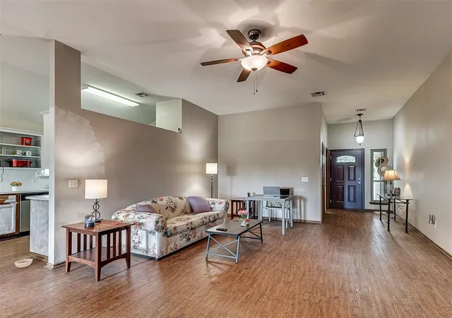 5th image of 1705 Clearwater Dr, Norman, OK 73071 | MLS# 1236846