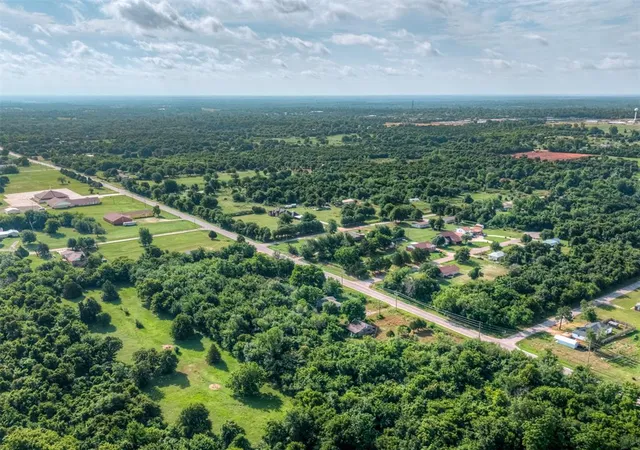 Homes for sale in Spencer, OK | 10117 Ne 36Th St, Spencer, OK 73084 | MLS# 1236856