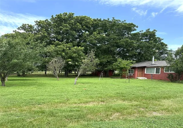 Homes for sale in Holdenville, OK | 7688 E 129 Rd, Holdenville, OK 74848 | MLS# 1236863