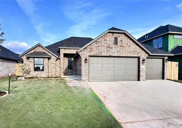 Single family home for sale at 16024 Navarra Way, Oklahoma City, OK 73170 | MLS# 1236867