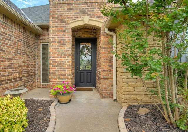 Homes for sale in Choctaw, OK | 1296 Meadow View Dr, Choctaw, OK 73020 | MLS# 1236893