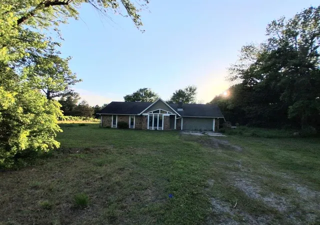 Homes for sale in Okemah, OK | 1405 N 14th St, Okemah, OK 74859 | MLS# 1236905