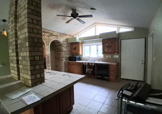 Homes for sale in Okemah, OK | 1405 N 14Th St, Okemah, OK 74859 | MLS# 1236905