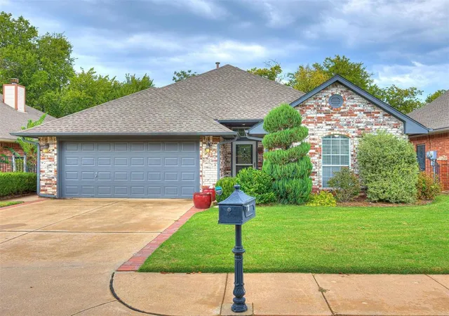 Homes for sale in Oklahoma City, OK | 5813 Nw 127th St, Oklahoma City, OK 73142 | MLS# 1236957