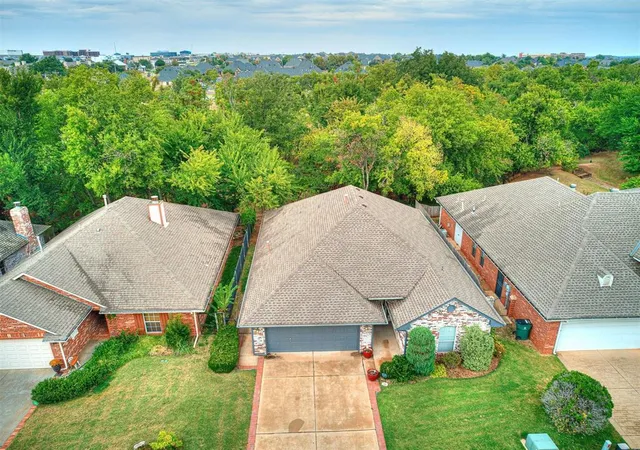 Homes for sale in Oklahoma City, OK | 5813 Nw 127Th St, Oklahoma City, OK 73142 | MLS# 1236957