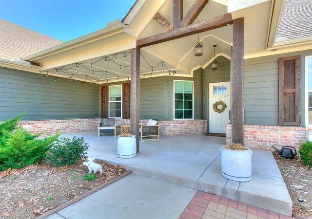 Photo 3 of Single family home for sale at 1970 Ladera Ln, Edmond, OK 73034 | MLS# 1236968 | Listing updated on 2026-07-29