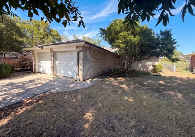 Single family home for sale at 7629 NW 14th Street, Oklahoma City, OK 73127 | MLS# 1236972