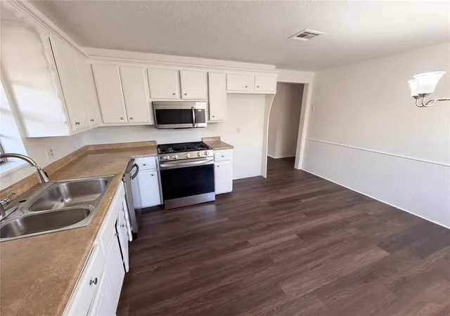 Photo 2 of Single family home for sale at 7629 Nw 14th Street, Oklahoma City, OK 73127 | MLS# 1236972 | Listing updated on 2026-09-24