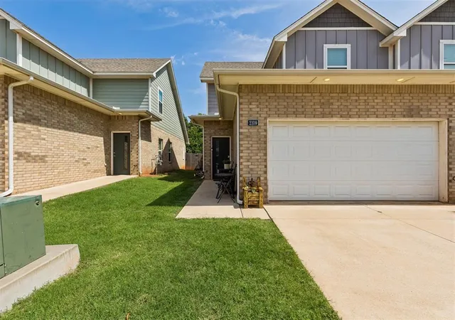 2nd image of 2109 Camino Del Plaza Lane Lane, Edmond, OK 73013 | MLS# 1236976