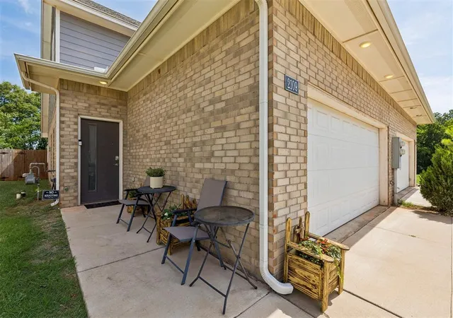 Photo 3 of Multi family home for sale at 2109 Camino Del Plz Ln, Edmond, OK 73013 | MLS# 1236976 | Listing updated on 2026-09-22