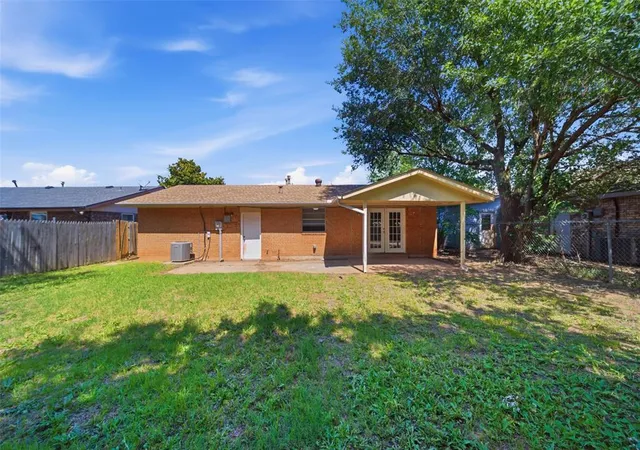 Photo 4 of Sale Pending at 5421 S Huddleston Dr, Oklahoma City, OK 73135 | MLS# 1236978 | Listing updated on 2026-08-28