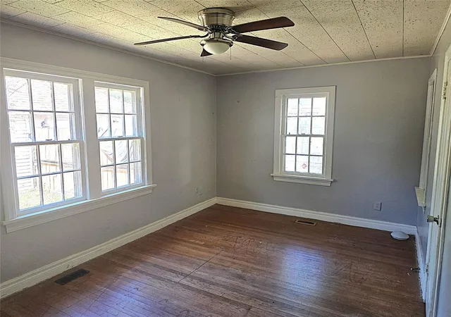 Photo 2 of Single family home for sale at 1913 Nw 32nd Street, Oklahoma City, OK 73118 | MLS# 1236985 | Listing updated on 2026-06-30