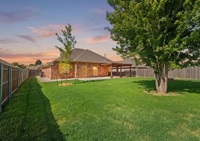 Homes for sale in Moore, OK | 840 Carol Ann Pl, Moore, OK 73160 | MLS# 1236987