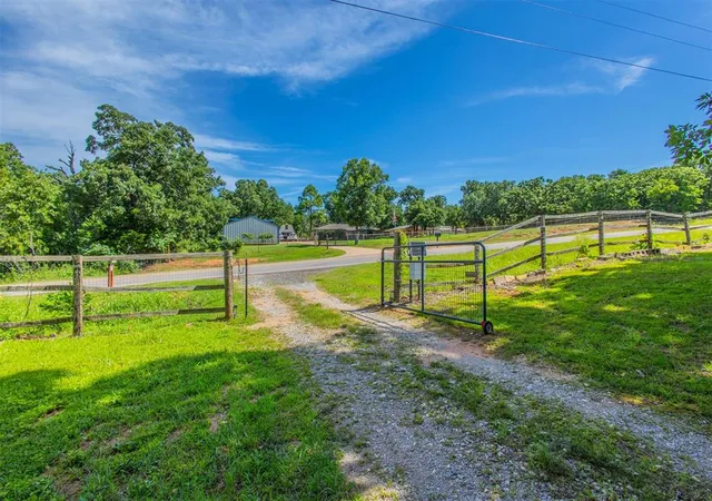 Homes for sale in Newalla, OK | 18024 E Franklin Rd, Newalla, OK 74857 | MLS# 1236998