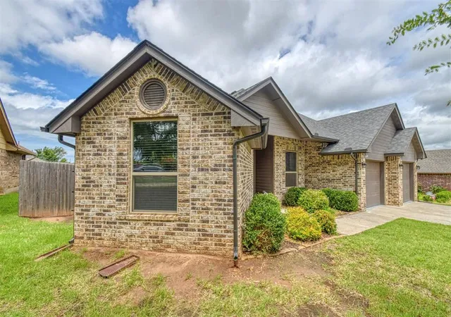 4th image of 516 Ne 23Rd Ave, Norman, OK 73071 | MLS# 1237030