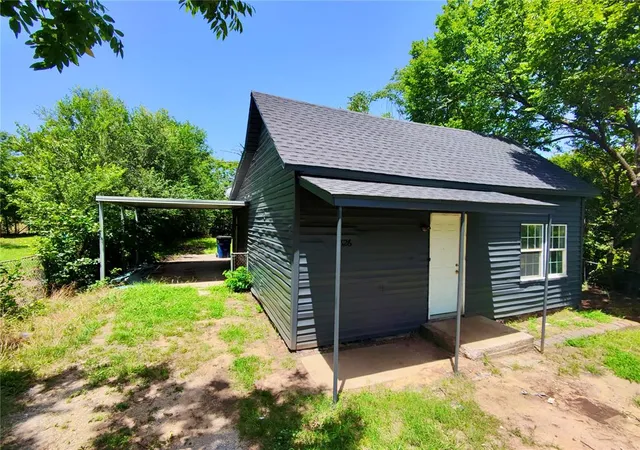 Homes for sale in Seminole, OK | 1826 Killingsworth Ave, Seminole, OK 74868 | MLS# 1237050