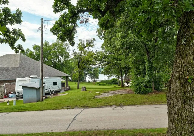 Homes for sale in Arcadia, OK | 16 W Hill St, Arcadia, OK 73007 | MLS# 1237053