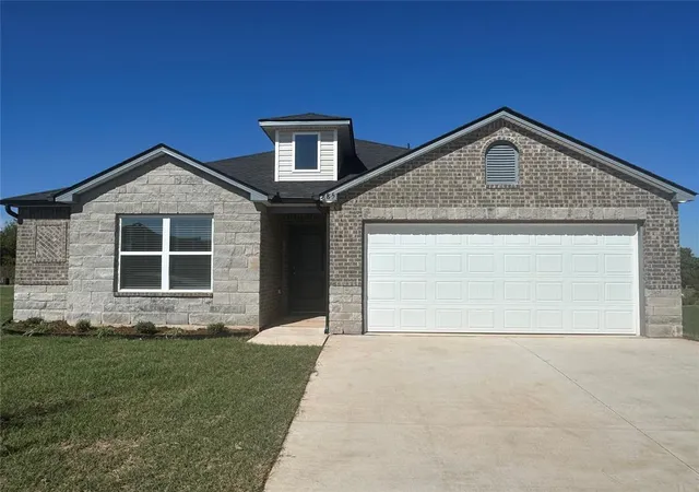 Photo 1 of Single family home for sale at 885 Sw 9th Street, Newcastle, OK 73065 | MLS# 1237064 | Listing updated on 2026-10-19