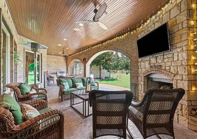 5th image of 1204 Turnberry Cir, Shawnee, OK 74801 | MLS# 1237072