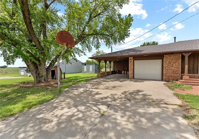 3rd image of 243379 E 830 Rd, Fay, OK 73646 | MLS# 1237083
