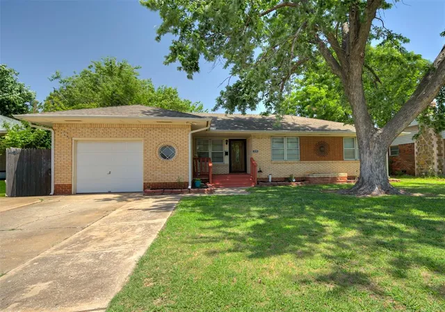 Photo 2 of Single family home for sale at 1205 Sw 55th Street, Oklahoma City, OK 73109 | MLS# 1237088 | Listing updated on 2026-09-15