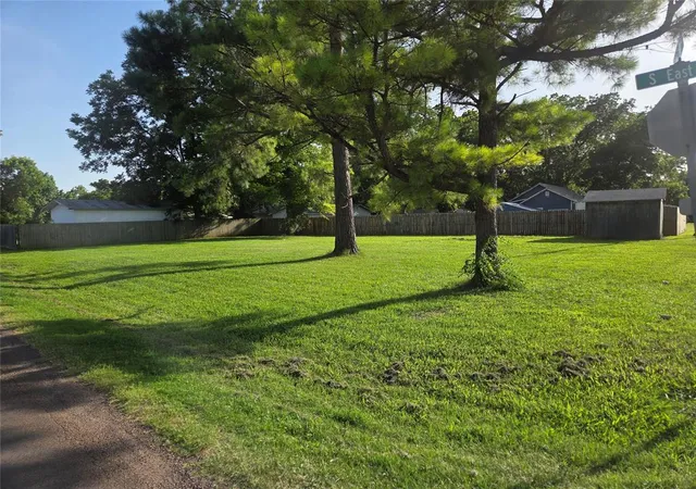Homes for sale in Wynnewood, OK | 702 S East Ave, Wynnewood, OK 73098 | MLS# 1237102