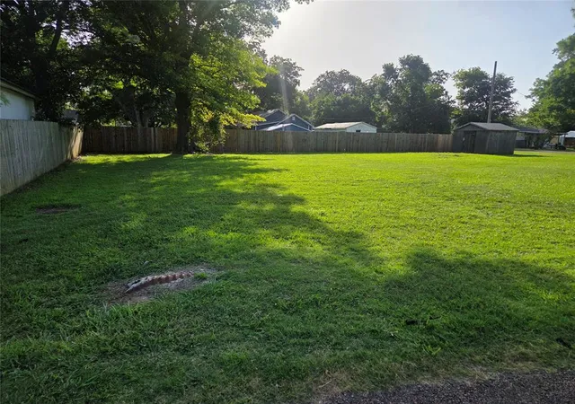 Homes for sale in Wynnewood, OK | 702 S East Ave, Wynnewood, OK 73098 | MLS# 1237102