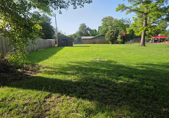 Homes for sale in Wynnewood, OK | 702 S East Ave, Wynnewood, OK 73098 | MLS# 1237102
