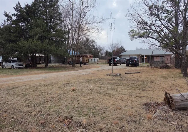 4th image of 3129 Janet Ln, Harrah, OK 73045 | MLS# 1237115