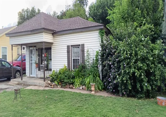 Photo 2 of Single family home for sale at 2315 Sw 23rd Street, Oklahoma City, OK 73108 | MLS# 1237118 | Listing updated on 2026-09-05