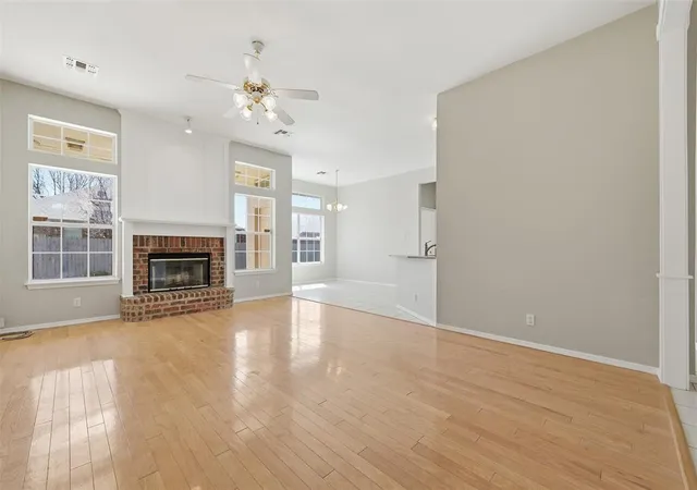 3rd image of 1824 Fairmont Ln, Edmond, OK 73013 | MLS# 1237132