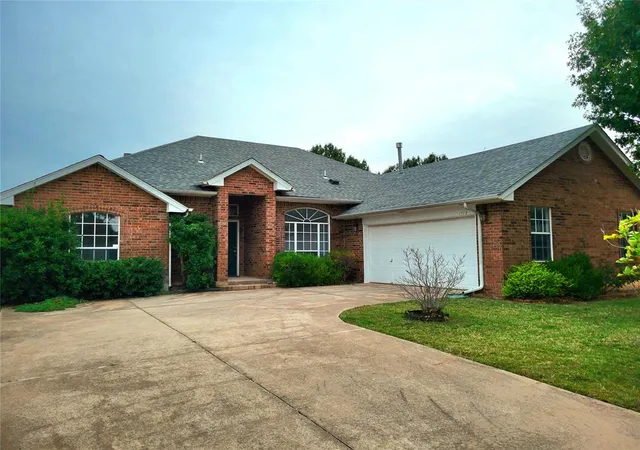 Photo 1 of Single family home for sale at 1512 Nw 179th Street, Edmond, OK 73012 | MLS# 1237138 | Listing updated on 2026-10-28