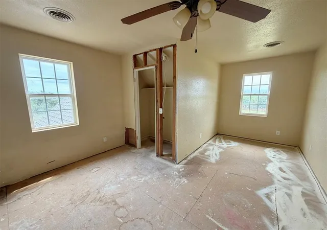 Photo 4 of Sale Pending at 5885 S Canadian Rd, Hinton, OK 73047 | MLS# 1237145 | Listing updated on 2026-10-07