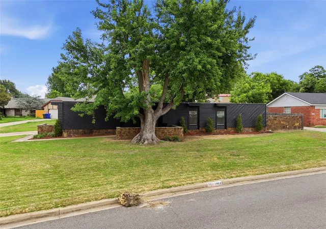 Photo 3 of Single family home for sale at 2904 Robin Rd, Oklahoma City, OK 73110 | MLS# 1237147 | Listing updated on 2026-07-28
