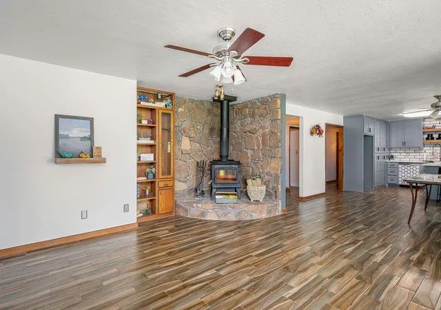 Homes for sale in Mc Loud, OK | 15615 S Pottawatomie Rd, Mc Loud, OK 74851 | MLS# 1237152