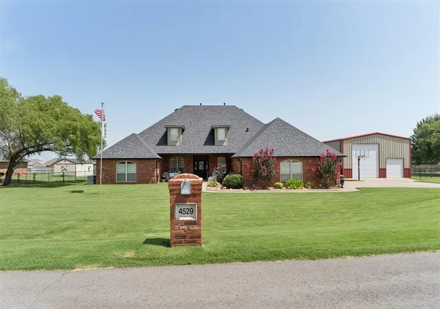 1st image of 4529 Hillcrest Ln, Edmond, OK 73025 | MLS# 1237161
