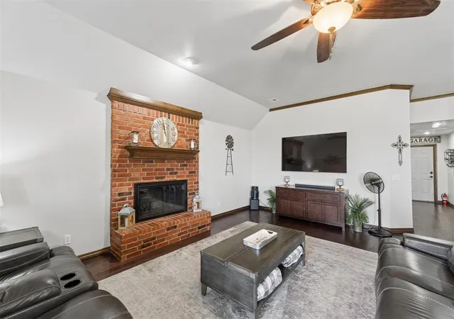 5th image of 4529 Hillcrest Ln, Edmond, OK 73025 | MLS# 1237161