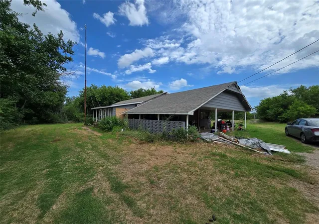 Homes for sale in Ratliff City, OK | 304281 E 1800 Rd, Ratliff City, OK 73481 | MLS# 1237165