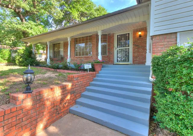 2nd image of 5113 Nw 25th St, Oklahoma City, OK 73127 | MLS# 1237167