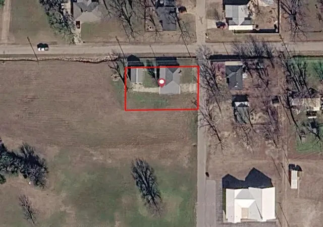 Homes for sale in Prague, OK | 1429 Pastusek Ave, Prague, OK 74864 | MLS# 1237190