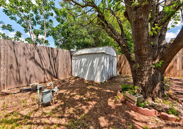 48th image of 11209 Bel Air Pl, Oklahoma City, OK 73120 | MLS# 1237192