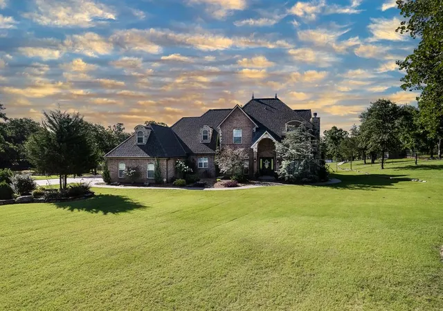 2nd image of 180 Misty Morning Dr, Choctaw, OK 73020 | MLS# 1237196